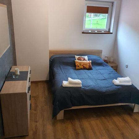 Apartament Pod Lasem Tenczynek Buitenkant foto
