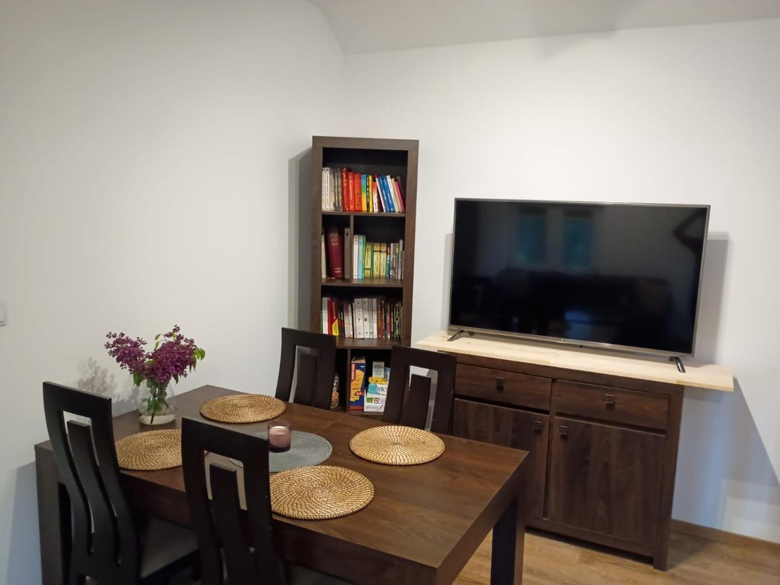 Apartament Pod Lasem Tenczynek Buitenkant foto